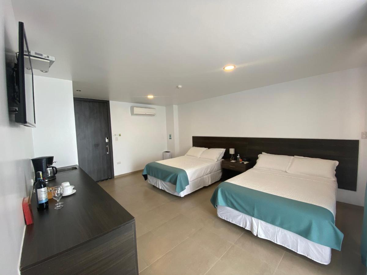 Galapagos Sunset Hotel Пуерто-Бакерісо-Морено Екстер'єр фото