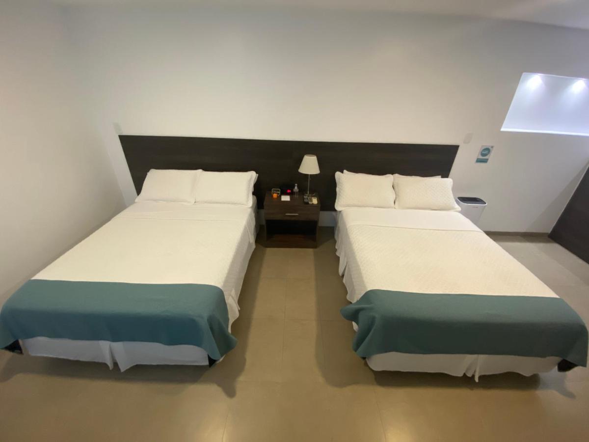 Galapagos Sunset Hotel Пуерто-Бакерісо-Морено Екстер'єр фото