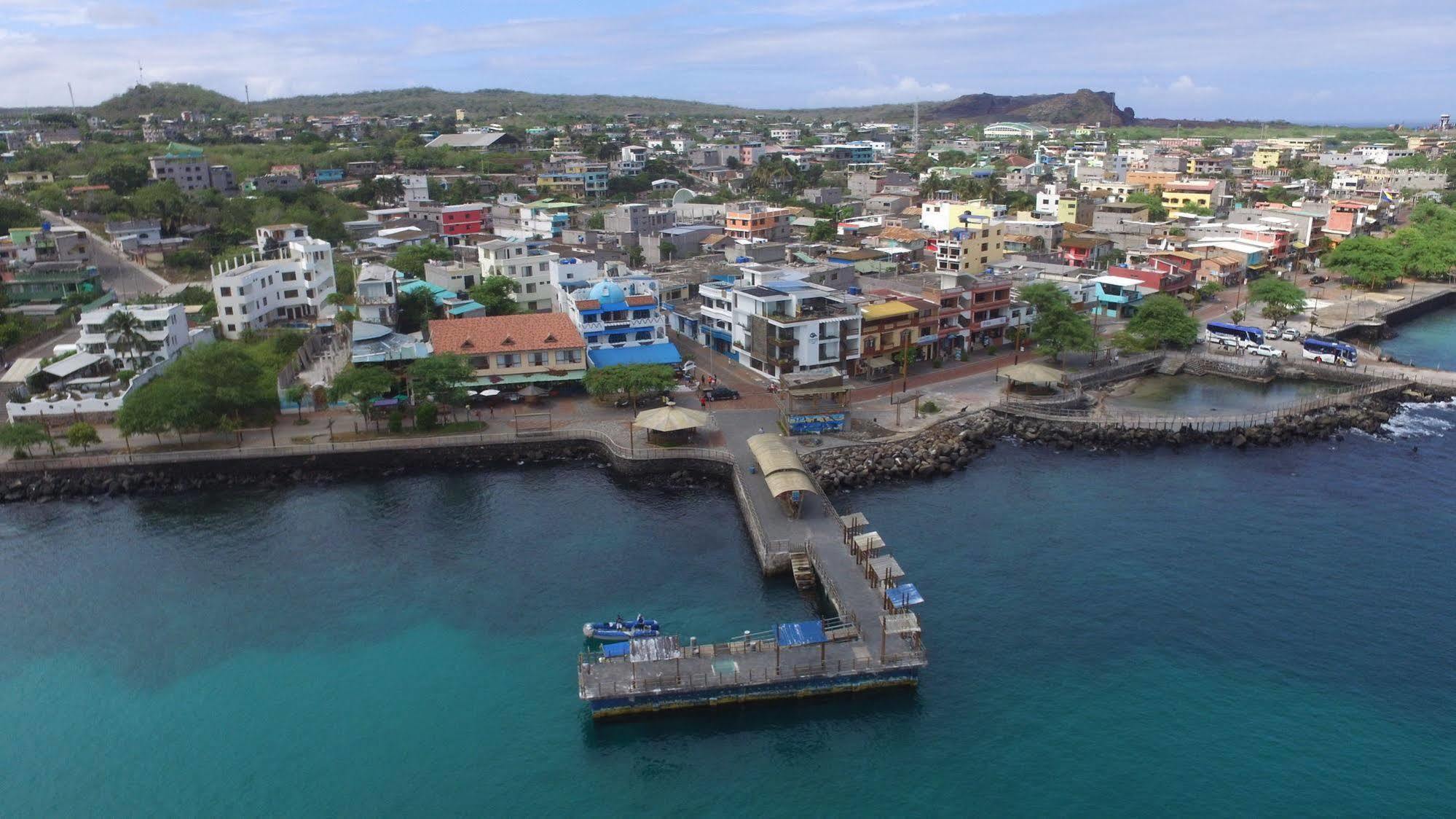 Galapagos Sunset Hotel Пуерто-Бакерісо-Морено Екстер'єр фото